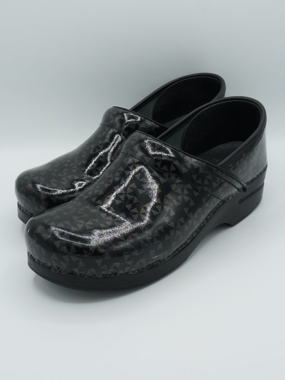 Dansko Professional Black Geometric Patent Leather Clogs Women's Size 41 (EU)